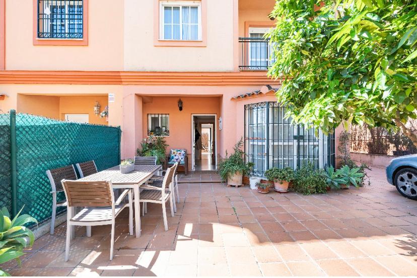 2 La Casa De Marilo Apartment Tomares Exterior foto
