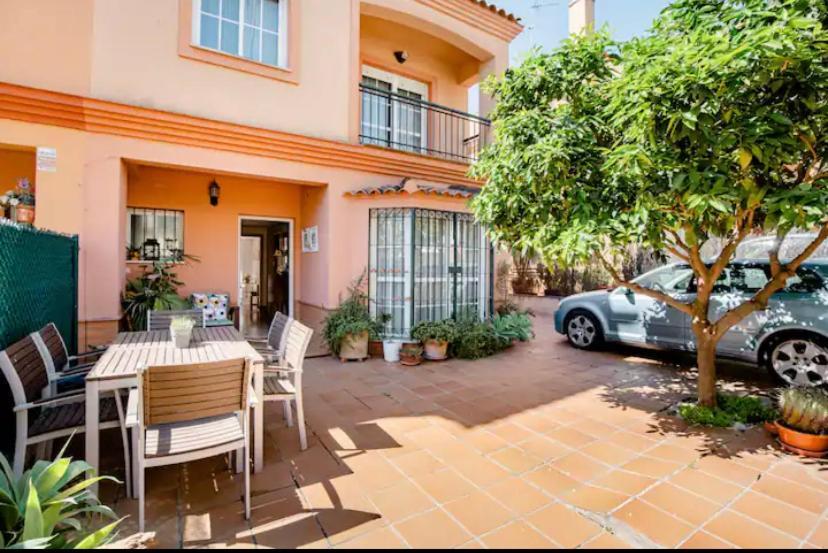 2 La Casa De Marilo Apartment Tomares Exterior foto